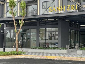 bán shop chân đế zurich vin 1 mặt sảnh tòa dòng tiền ổn định 50 triệu/tháng, lh: 