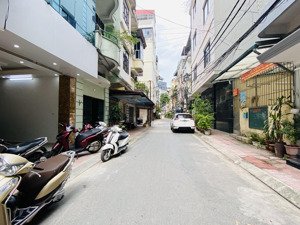 nhà phố trung kính to 60m2 6 tầng thang máy có tầng bán hầm để xe, ô tô xe tải thỏa mái, 32tr/th