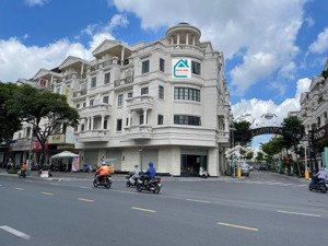 siêu phẩm!!! góc 3 căn liền kề phan văn trị kdc cityland park hills - p.10 - gò vấp. giá 330 triệu