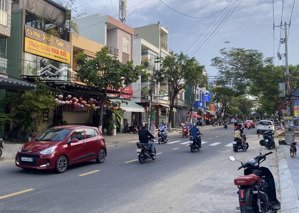 mặt tiền trung tâm, kinh doanh sầm uất ngày đêm, 72m2 vuông vức chỉ 8.9 tỷ hà huy tập thanh khê.