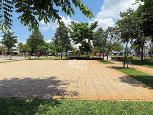 bán nhanh 70m đất nền hẻm xe hơi đường 898 phú hữu quận 9 giá 3,8 tỷ