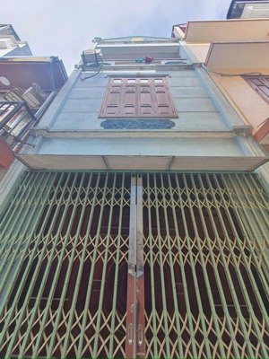 bán căn 4 tầng x 35m2 dân xây gần mặt phố đa sĩ gần bể bơi đa sĩ cho thuê/đầu tư tốt, 5,7 tỉ có bớt