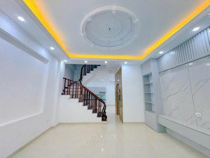 nhà 5 tầng mới keeng đường vạn phúc, hà đông. lô góc, ô tô vào nhà, 16m ra mặt đường.