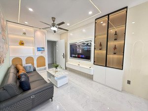 không nên bỏ qua sự lựa chọn căn hộ này, mới - sạch sẽ- view đông nam mát mẻ lh 