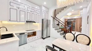 gấp!! nhà đẹp trung phụng - xã đàn ngõ nông, 10m ra mặt phố. khu dân trí cao, nhiều tiện ích 38m*5t