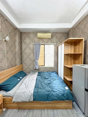 phòng sinh viên_máy giặt riêng_cửa sổ thoáng_giá ưu đãi_trung tâm q1
