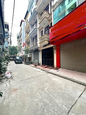 phân lô khâm thiên, vỉa hè, ô tô tránh đỗ, vào nhà, dân xây kcbt, 2 thoáng, 55m*5t