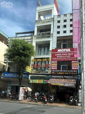 cho thuê nhà mặt tiền 1 trệt 4 lầu, mặt tiền đường 30/4, giá thuê 30 triệu