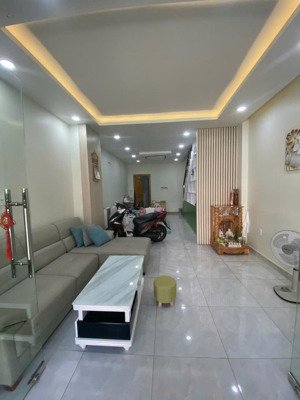 nhà hẻm nguyễn thị thập. xe hơi ngủ trong chỉ 8.8 ty