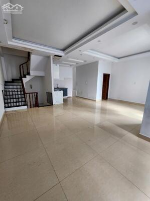 BÁN NHÀ ĐƯỜNG NGUYỄN VĂN QUÁ, HẺM THÔNG XE TẢI, 7X8M, 4 PHÒNG NGỦ