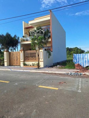 chủ gửi bán nhanh lô đất ngay phường long nguyên tphcm giá 750tr. liên hệ 