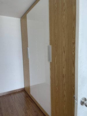 cho thuê the avila 2pn căn góc có nội thất giá 8tr/ tháng, lầu cao view đẹp thoáng mát