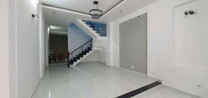 cho thuê nhà riêng, hẻm oto, 1 trệt 1 lầu, 2pn 2wc, sẵn nội thất. gần chợ bình triệu