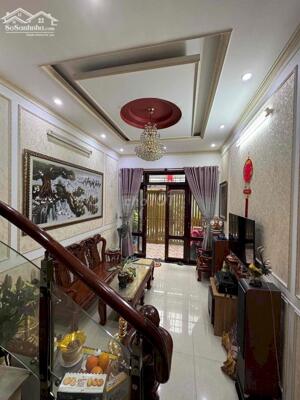 Bán nhà 4 Tầng - Trường Chinh, ngay Bảy Hiền, DT 3.7 x 15.5 - 57m2 - giá 7.6 tỷ TL