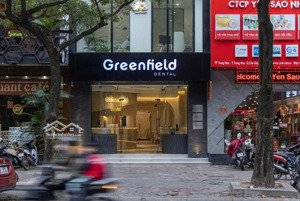 cho thuê nhà mặt phố trung hòa, diện tích: 140m2, 5 tầng, mặt tiền 6m, giá cực chất!