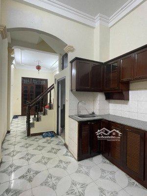 bán nhà phố khương trung 39m2 x 5 tầng, nhà lô góc thoáng sáng. lh 