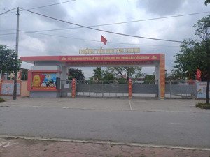 bán 78m view công viên thiên lộc ( kim chung) đường 2 xe tải tránh nhau