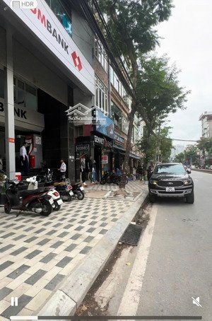 cho thuê dài hạn nhà mặt tiền tại 112 lạc long quân, gần chợ bưởi, hà nội.