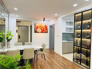 chủ nhà gửi bán nhanh căn 2 ngủ hướng đông nam goldmark