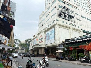 bán nhà, 3.7m x 9m, 4 tầng, sư vạn hạnh, quận 5, giá thương lượng