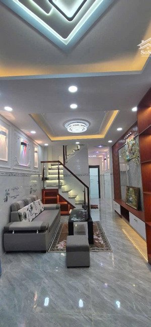 3,75 tỷ- 44m2, 3 tầng,3pn,không qh, tặng nt, shr, bình đông cầu chà và quận 8