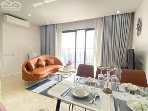 SIÊU PHẨM VIEW HỒ 2PN tại Vinhomes D''Capitale - TÒA C7