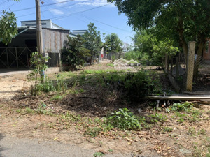 bán gắp miếng đất ngay trung tâm trảng bàng 5 x 37, gần chợ. đường lớn 10m2- sdt 