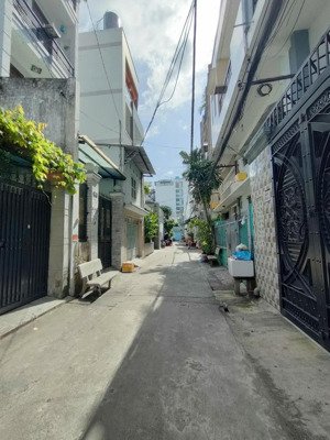 nhà mặt tiền nội bộ thông ra đồng đen, 4x20m tiện xây mới 5 tầng