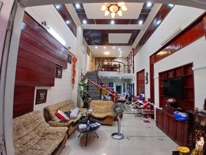 cho thuê nhà 2.5 tầng phố tây an thượng, gần biển mỹ khê, diện tích: 67m², dtsd 160m²