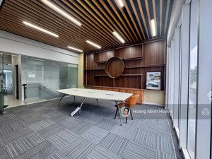 cho thuê văn phòng hoàn thiện full nội thất cao cấp tại sala, 85m2, 28 triệu/tháng. lh: 