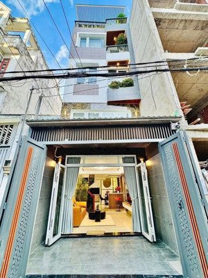 vợ chồng chị hằng bán gấp đi công tác nước ngoài bán căn nhà bt. dt 67.5m2, shr, hđt 21tr