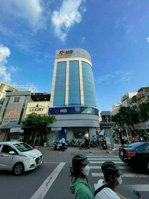 tòa nhà góc 2 mt cộng hòa-tân bình-dt 9x24m-hầm 7 tầng-hđt 220tr-giá 60 tỷ