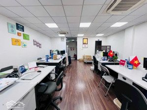 cho thuê nhà mặt phố trần duy hưng,nhà đẹp nhất phố 100m2,7 tầng thang máy giá cho thuê 130tr/th