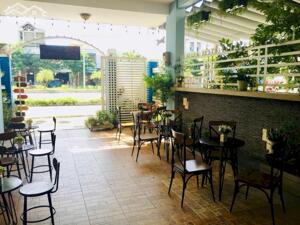 Gấp gấp, Bán nhà 3 tầng mặt tiền đường Ngô Quyền, Sơn Trà giá hơn 10 tỷ