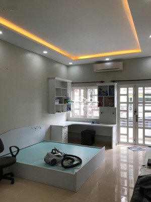 bán nhà 1 lầu, mặt tiền đường ỷ lan_p.hiệp tân, 1 lầu đúc, dt: 3.8 x20m, giá: 9.5 tỷ tl