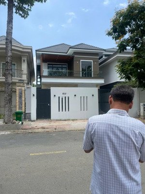 biệt thự đơn lập 300m2 hiệp thành 3