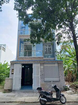 Cho thuê nhà 3 lầu KDC Đông Thủ Thiêm Q2
