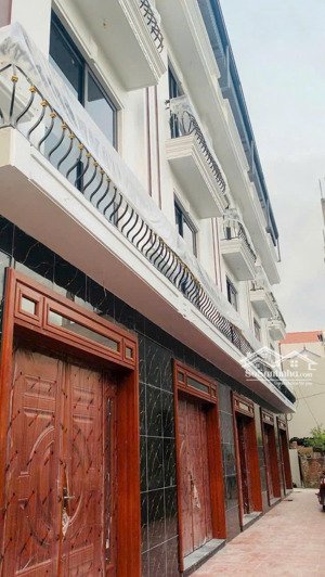 nhà 43m2- ngõ thông rộng. ngay gần ubnd xã tân phú, cầu tân phú