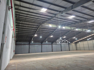 cho thuê kho xưởng mặt tiền kcn tân bình, tây thạnh, tân phú, diện tích: 2.000m2, giá: 120k/m2
