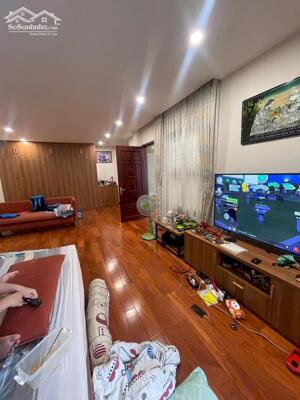 Phú Nhuận, giáp Q1, hẻm xe hơi, nhà đẹp 5 Tầng, 86m2, thang máy, nội thất xịn, 19.3 Tỷ