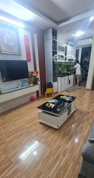 cần bán gấp chung cư ruby3 dt: 51m2 2pn+2vs pk bếp tầng cao thoáng mát giá hơn 2 tỷ