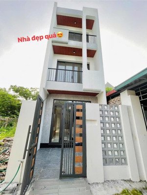 nhà mới xây đẹp lung linh tại quan âm bắc hồng đông anh, chốt ngay kẻo lỡ