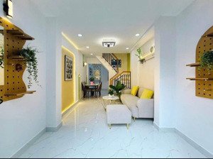 nhà mới yên lũng an khánh hoài đức 5 tầng 38m 5 ngủ oto đỗ cổng giá 5,x tỷ