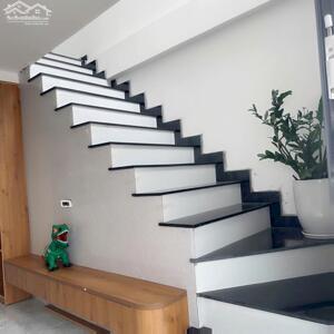 HẠ GIÁ BÁN NHANH TRONG THÁNG 7 NHÀ LẦU ĐƯỜNG CAO THẮNG