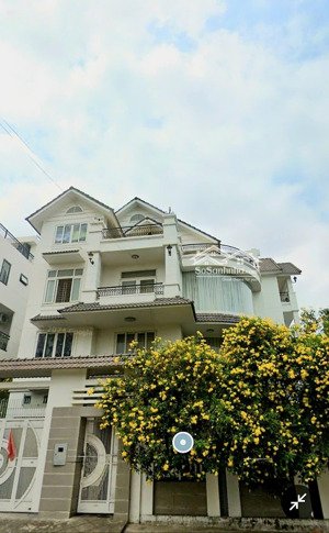 cho thuê villa mặt tiền đường - 7pn nguyễn văn hưởng - 118 triệu / tháng
