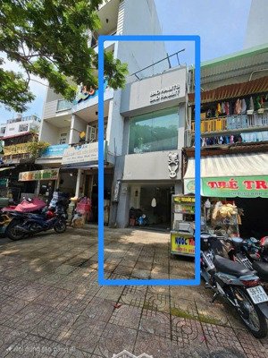 cho thuê nhà mặt tiền kinh doanh đường rạch bùng binh, p. 9, quận 3. gần vòng xoay dân chủ