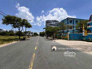 bán cặp đất biển đường 10m5 tân trà 10xx20m, sát bãi tắm tân trà, trục đường thông sông và biển