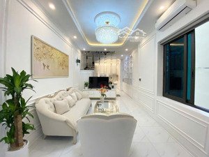 bán nhà nguyễn chí thanh, dt 53m2, lô góc, 4 tầng đẹp long lanh, đủ nội thất, gần ô tô