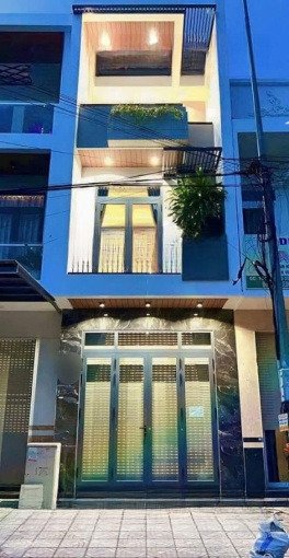 bán nhà trương đình hội p18 q4. dt 63,2m2 giá 3tỷ050 gần công viên nguyễn tất thành. cho thuê 20tr