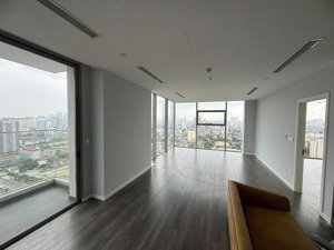 chính chủ cần cho thuê gấp căn hộ the nine tk 3n2vs diện tích 142m2 full nt cao cấp giá 28tr